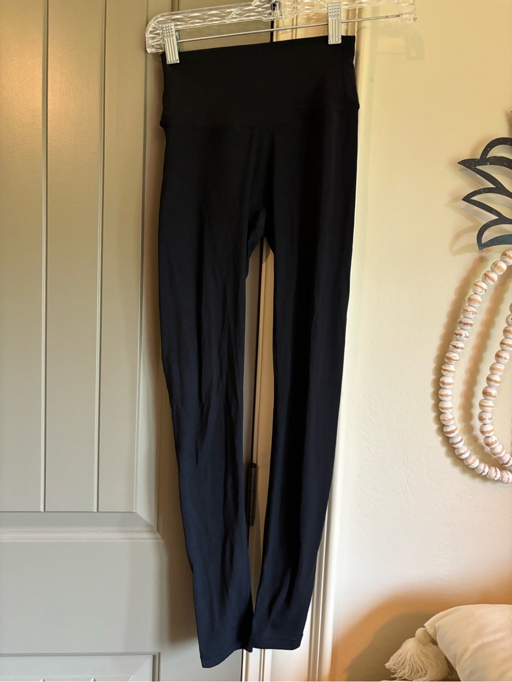 Paragon Black Leggings for Women, clothes, label 21